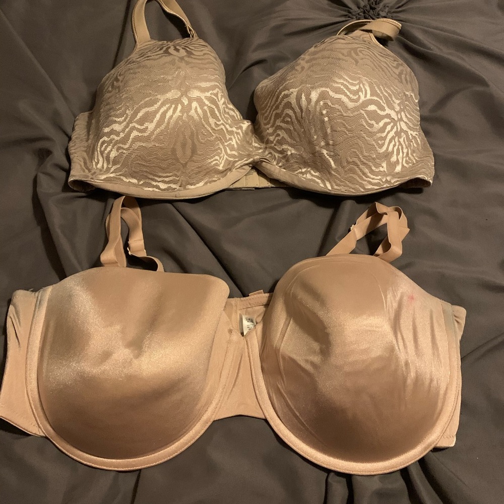 Two 44DD bras playtex and dreamfit